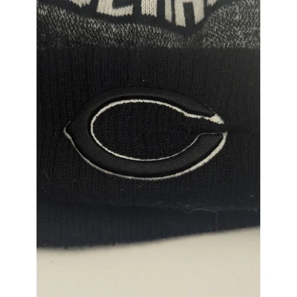 Chicago Bears New Era Knitβ Beanie Hat Blue Orange Pom Pom NFL - Picture 2 of 6